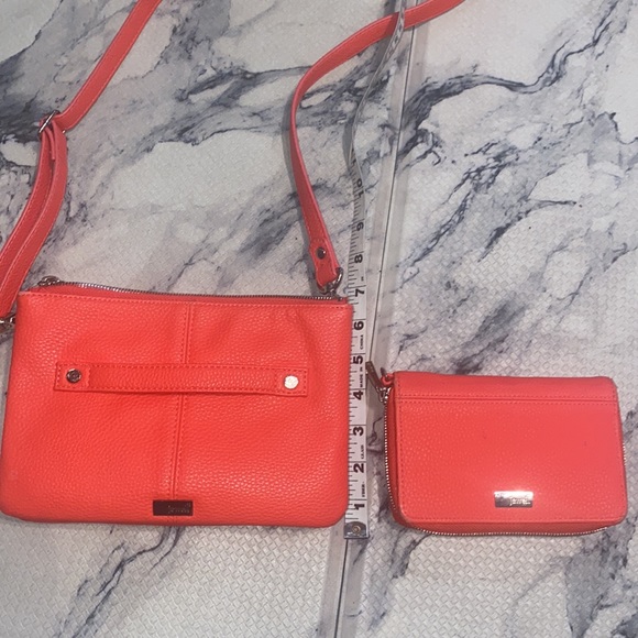 Womens Jewel by Thirty-One Hot Orange Crossbody Bag & matching Wallet. EUC! 💋🔥 - Picture 8 of 14